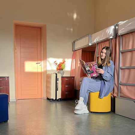 Demeevsky Hostel Kiev Extérieur photo